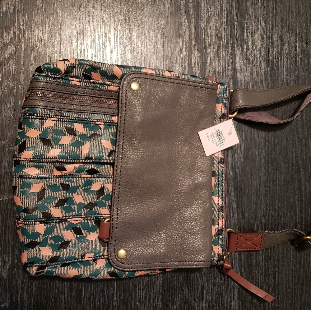 Fossil purse